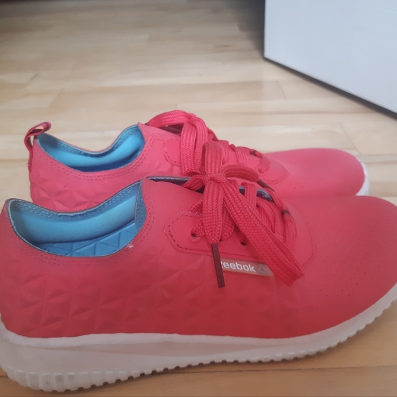 Reebok running shoes - Picture 2 of 2